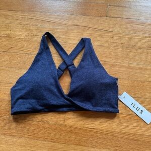Ilus label CINCH ALLURE TWIST BRA